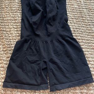 Blanqi maternity shorts size l